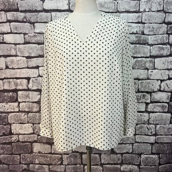 Talbots Ivory & Black V-Neck Polka Dot Blouse Size 2XP - Picture 1 of 9